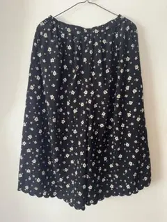 花柄フレアスカート風パンツ　キュロット　earth music &ecology