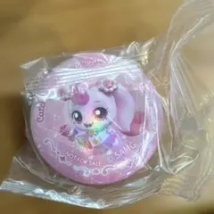 キャッチ！ティニピン くら寿司 オーロラ缶バッジ ハチュピン