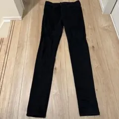 UNIQLO ブラック スキニーデニム