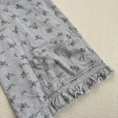 バースデイ　授乳ケープ　グレー　花柄　未使用