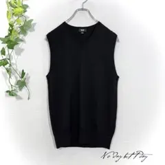 UNIQLO ユニクロ Vネック ニット ベスト S ブラック 黒 毛100%
