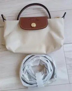 LONGCHAMP ロンシャン ショルダーバッグ プリアージュ XS ホワイト