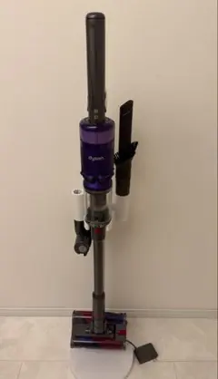 コードレスクリーナー ダイソン Dyson UN3481. sv19 美品！ - メルカリ