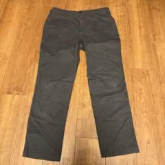 ユニクロ　スリムフィットチノ　グレー　メンズ