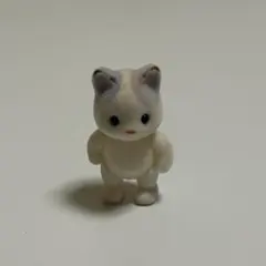 シルバニアファミリー ラテネコの赤ちゃん 人形