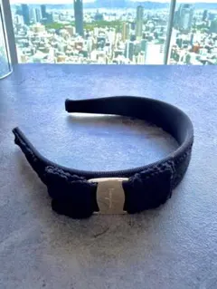 Salvatore Ferragamo カチューシャ ヴァラ リボン 黒のサムネイル