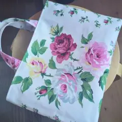 ローラアシュレイ　トートバッグ　まちなし