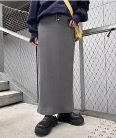 すっきりシルエットリブスカート