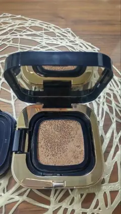 クレ・ド・ポー タンクッションエクラ ルミヌ