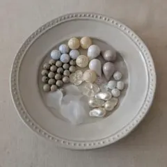 ホワイト系ビーズまとめ売り/美品