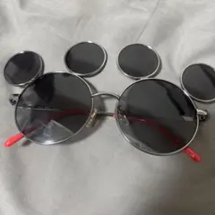 ミッキー　サングラス