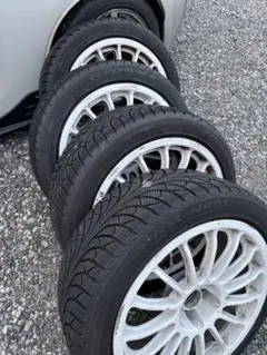 OZ Racing スーパーツーリズモ 17×8J+35 5H-100のサムネイル
