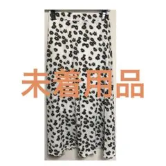 アンドジェイのレトロ花柄スカート　ホワイトのサムネイル