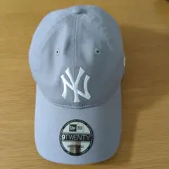 NEW ERA 9TWENTY グレーキャップ