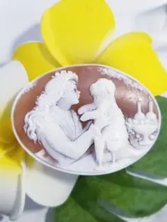 天然シェル カメオ cameo 「 自然が生んだ芸術の奇跡 」 ルース 超特大 楽天市場】Ciro Accanito作 シェルカメオルース彫刻師範チロ