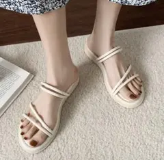 MiniMinistore ストラップサンダル ホワイトのサムネイル