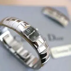 電池交換済 Christian Dior ディオリフィック 箱付D102 100のサムネイル