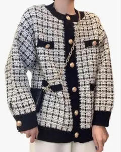 DAYCLOSET ツイードニット 金ボタン カーディガンのサムネイル