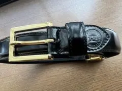 【美品】FENDI フェンディ　レザーベルト　金　ゴールド　メンズ　レディースのサムネイル