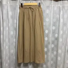 Pink adobe❗️ベージュ プリーツ入りロングスカート❗️