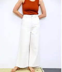 ホワイトワイドデニムパンツ ハイウエスト フリンジ裾のサムネイル
