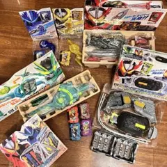 【美品】仮面ライダーセイバー まとめ売りDX聖剣ソードライバー DX風双剣翠風