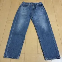 UNIQLO ボーイフレンドテーパードジーンズ　(22)