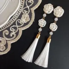 No.5987 水引 ピアス タッセル 白 和装 成人式 全長約11.5㎝