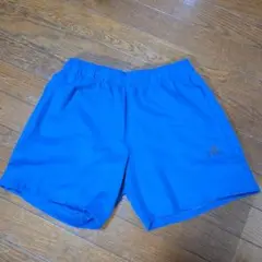 adidas 青 ショートパンツ