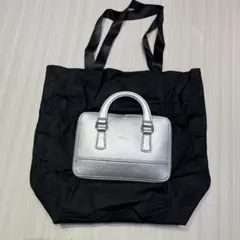 FURLA シルバー ハンドバッグ型収納一体型　トートバッグ