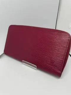 ヴィトン　エピ　ラウンドファスナー　長財布　フューシャ　ジッピーウォレット