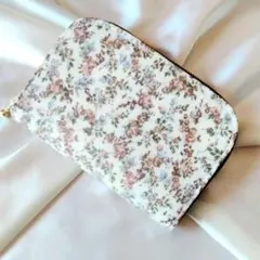 Item thumbnail for item 92b94a9d-e5e4-41d9-bb33-ab4c6e361e77