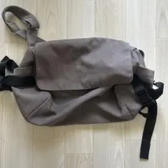 ショルダーバッグ グレー