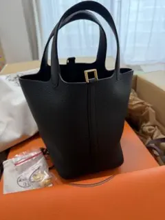 新品】エルメス ピコタンロック18 PM 黒×ゴールド G刻印 - メルカリ