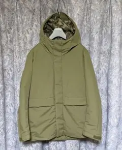 UNIQLOハイブリッドダウンパーカー