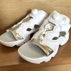 値下げ美品Reebok ポンプ インスタポンプフューリーサンダル シルバー