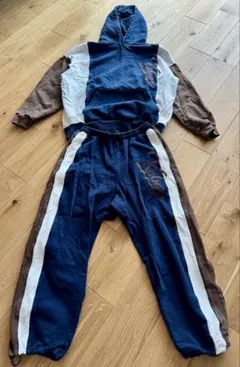 スウェットパーカー