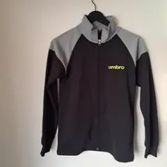 umbro キッズジャージ160　上のみ