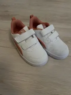 Puma ホワイト/ピンク ベルクロスニーカー