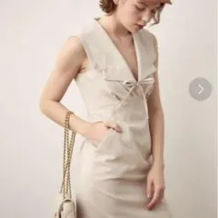【本日限定セール】美品 ME&ME COUTURE セーラーカラーワンピースのサムネイル