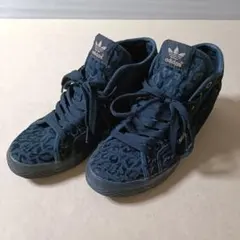 インヒールスニーカー