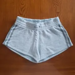 adidas ショートパンツ