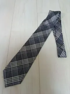 TOMFORDトムフォード　ネクタイ☆のサムネイル