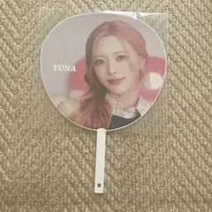 2025年最新】itzy ユナ うちわの人気アイテム - メルカリ