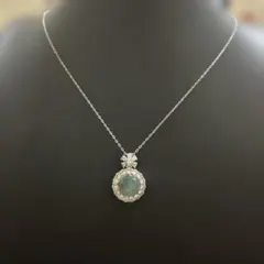 ミャンマー産 本翡翠 花彫刻 ネックレス