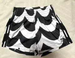 adidas marimekko ショートパンツ Mサイズ ブラック・ホワイト