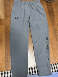 Under Armour グレー ジャージパンツ