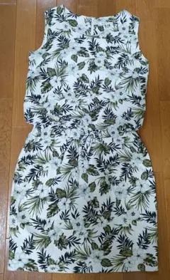 ◆ボタニカル柄ノースリーブワンピース　ルクールブラン◆