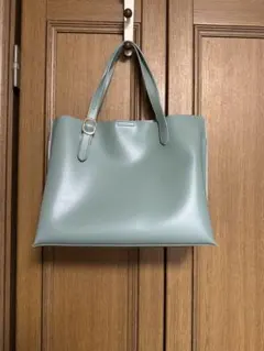 美品 ほぼ未使用 テチチテラスミントグリーン トートバッグ 合皮バッグ A4