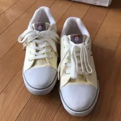 限定 スニーカーのサムネイル